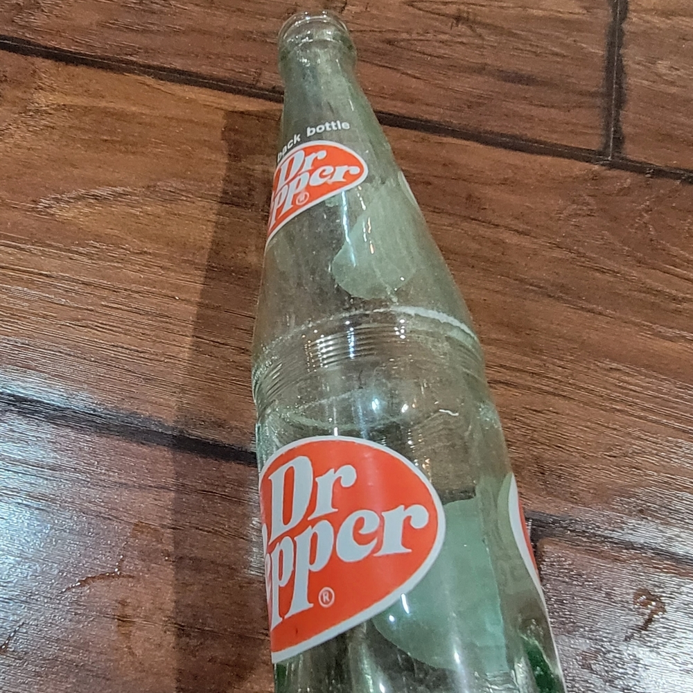 Vintage 1970s Dr Pepper bottle - Picture 5 of 6